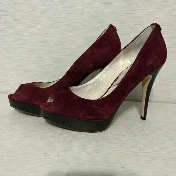 Michael Kors York Suede Platform Peep Toe size 7M - Picture 3 of 10